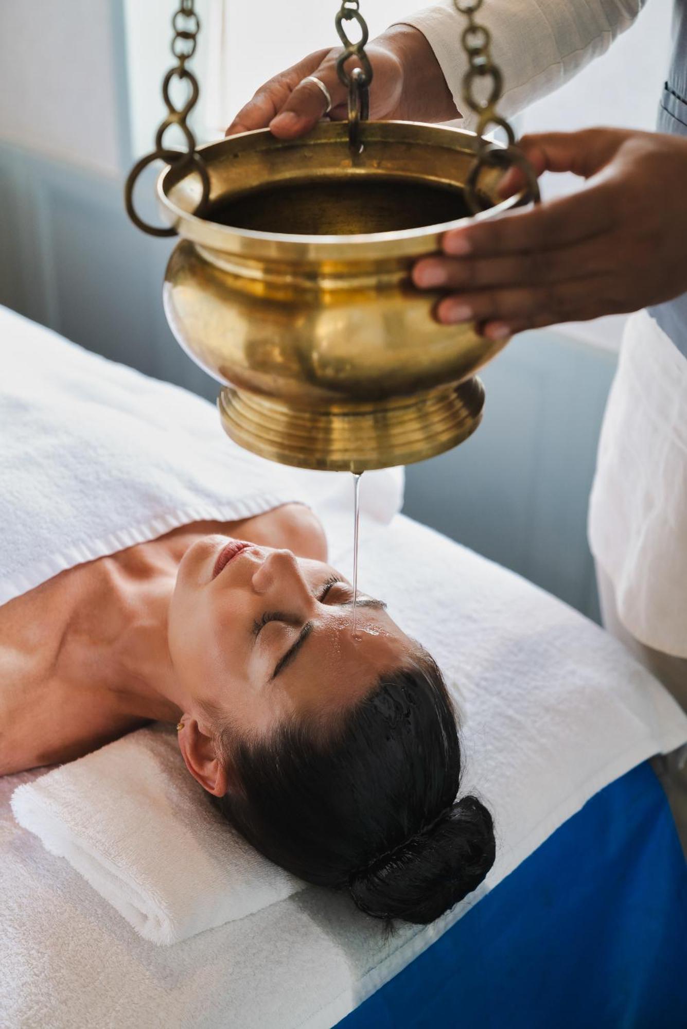 Amatara Wellness Resort Panwa Beach Esterno foto Shirodhara